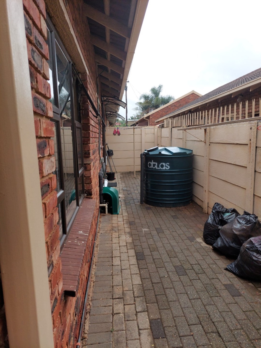 To Let 3 Bedroom Property for Rent in Riebeeckstad Free State